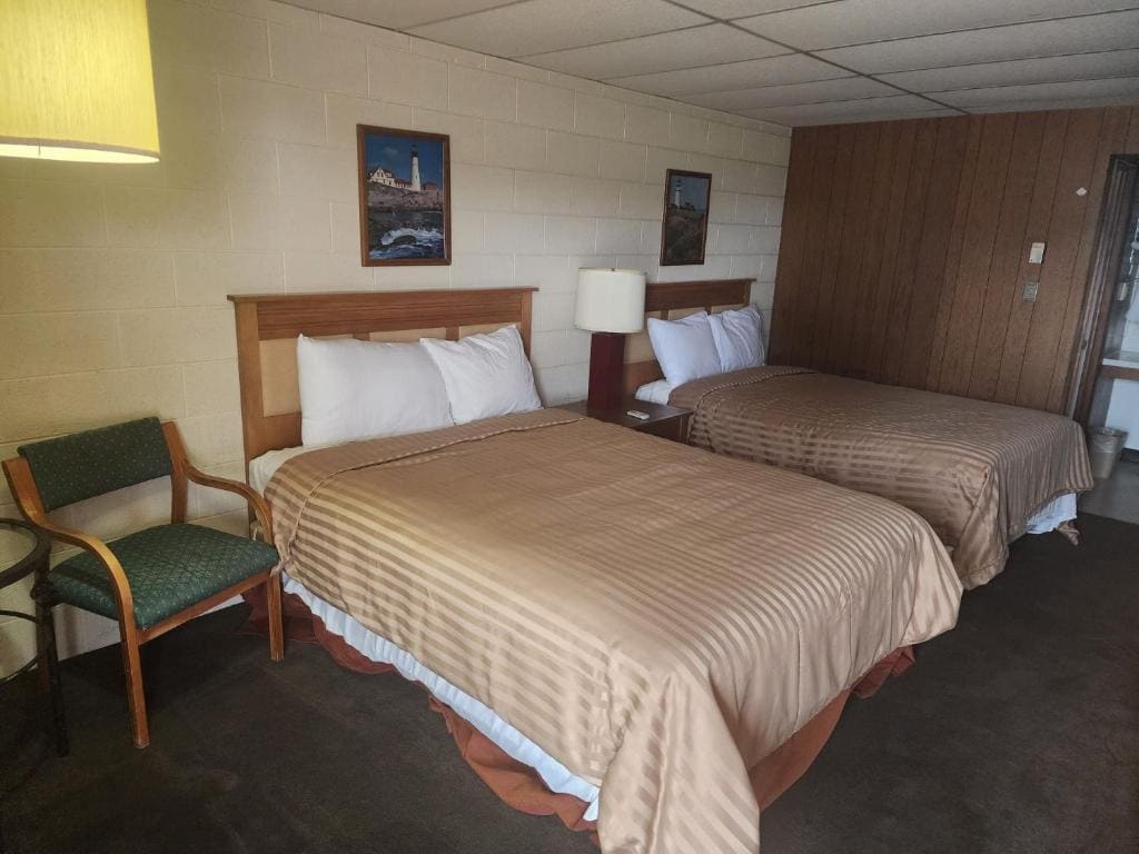 2 Queen Beds Non-Smoking room - Image 1