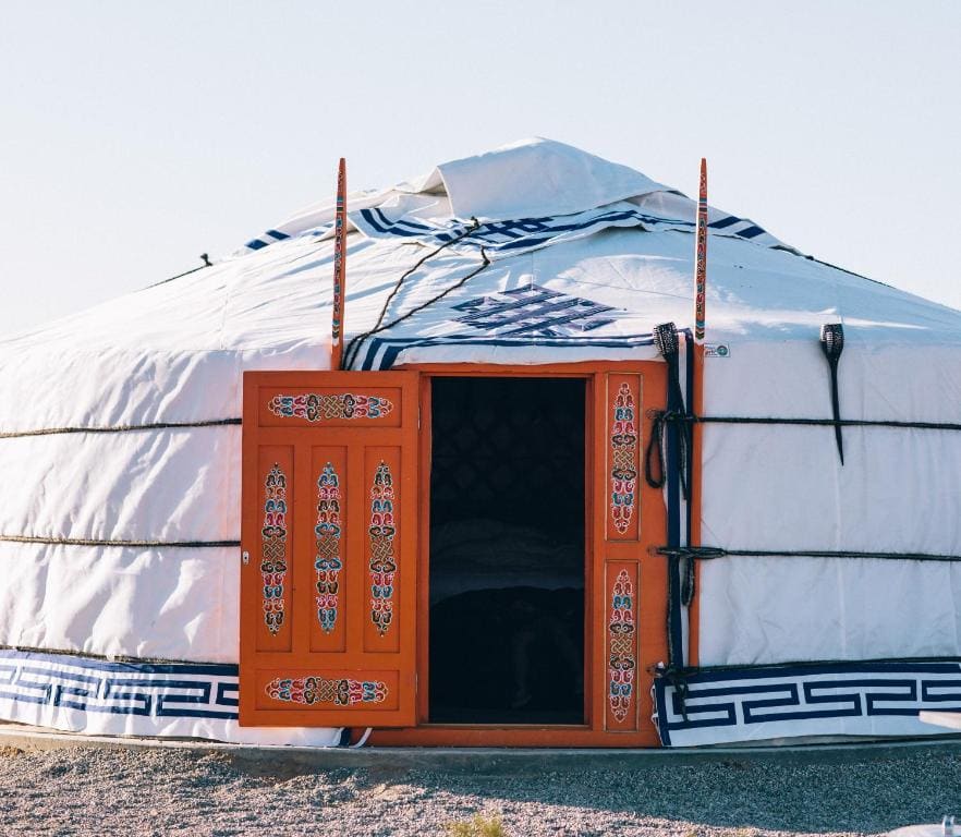 Stargazing Yurt No.1 room - Image 2