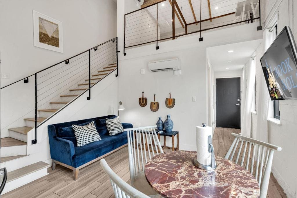 Two-Bedroom House room - Image 1
