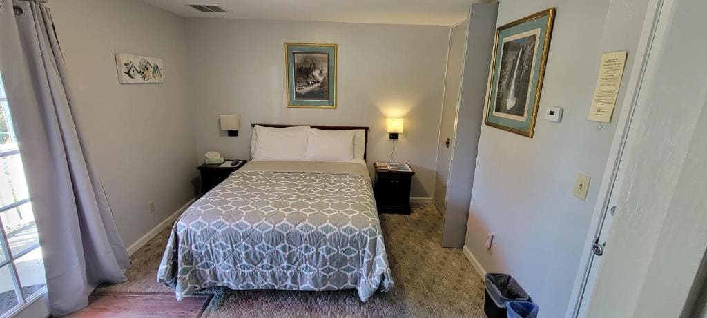 Standard Queen Room room - Image 2