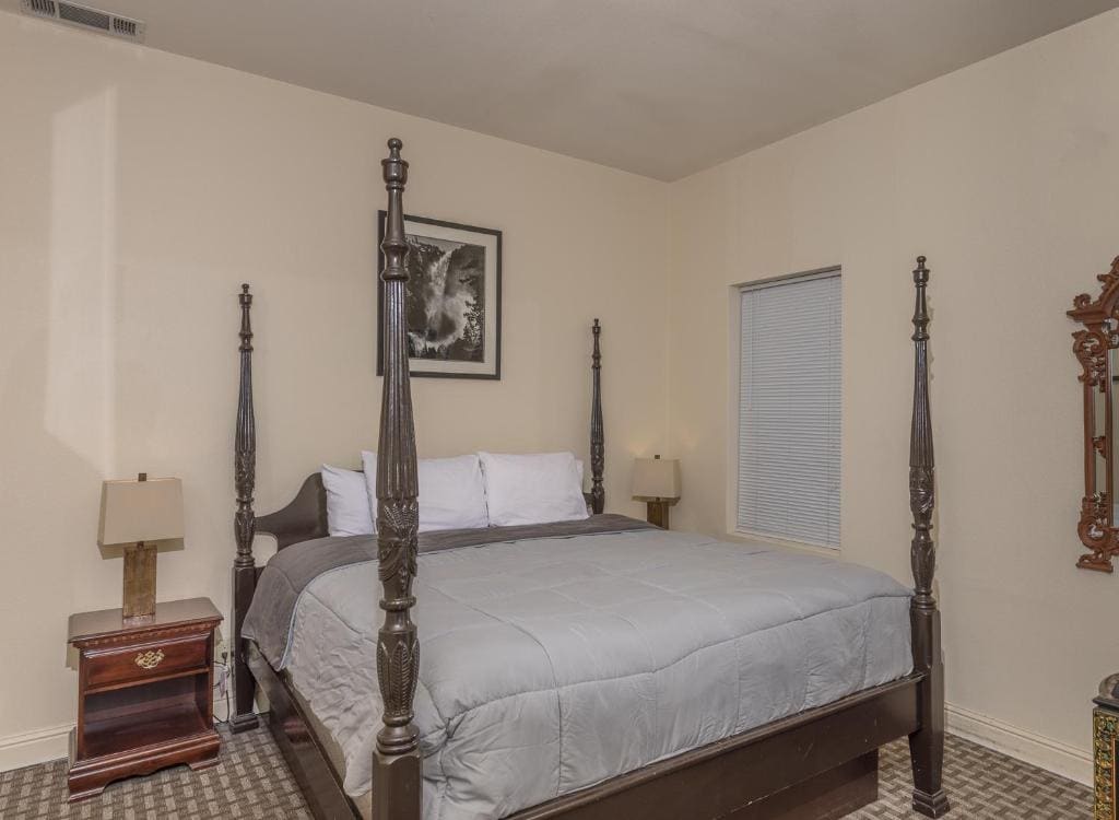 Standard King Room room - Image 2