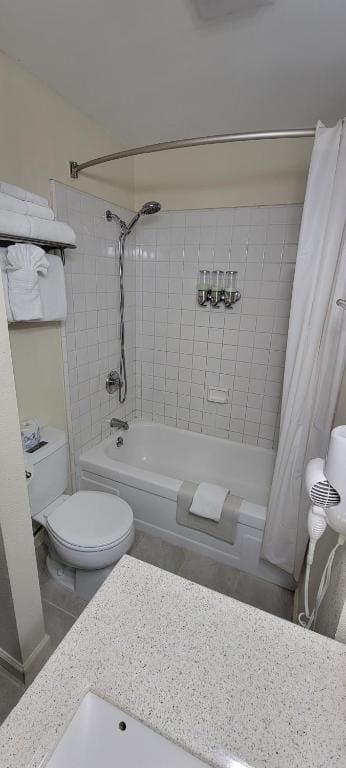 Double Room with Private Bathroom room - Image 3