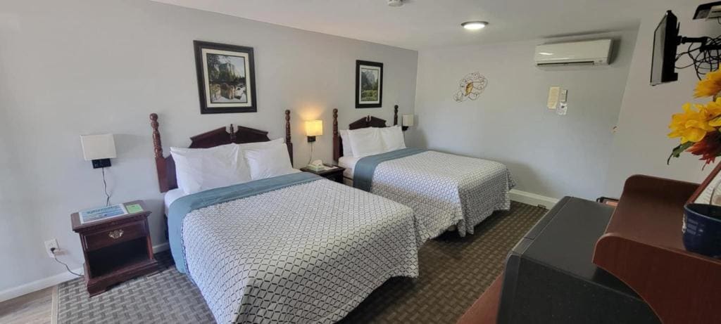 Double Room with Private Bathroom room - Image 1