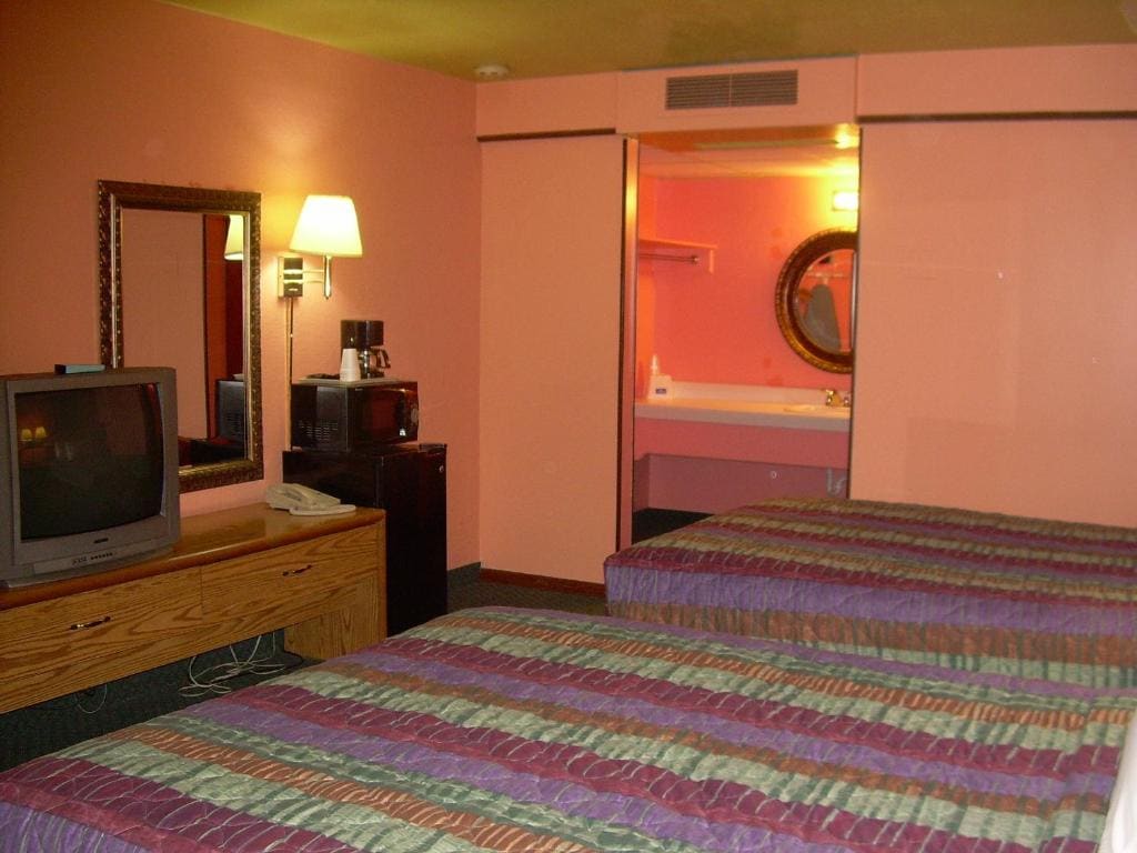 Budget Double Room room - Image 3