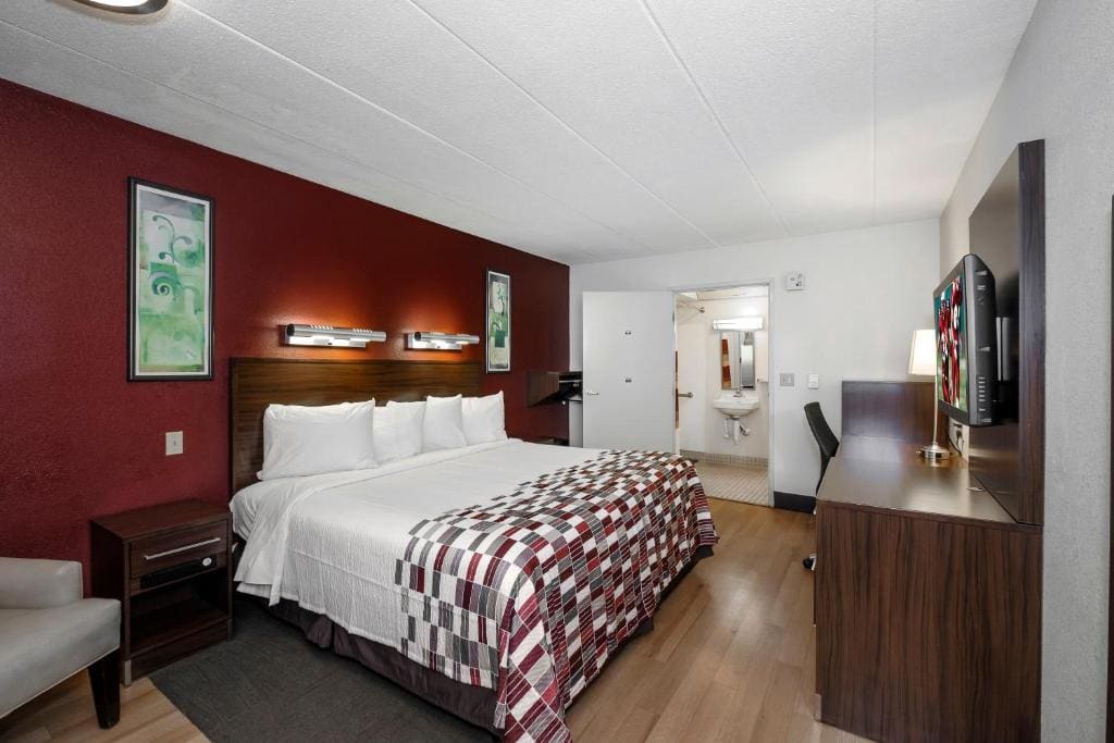 Deluxe Room with Two Double Beds Smoke Free room - Image 2