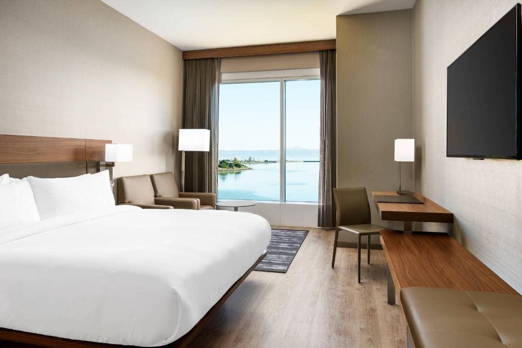 King Room with Bay View room - Image 2