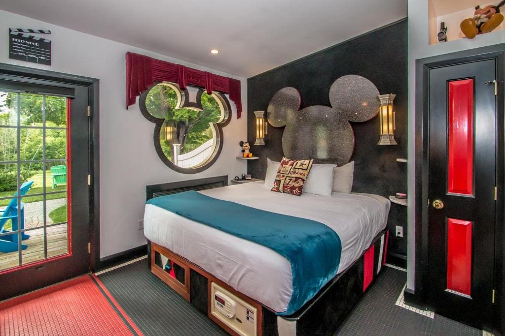 Showtime room - Image 1