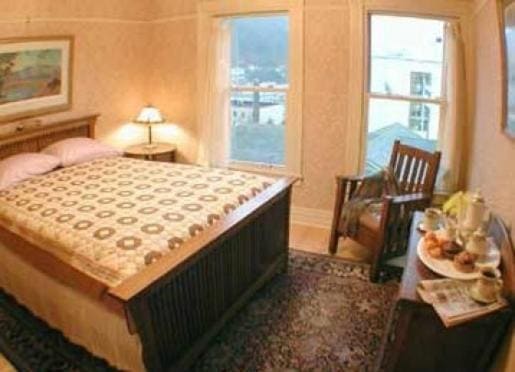 Queen Room room - Image 1