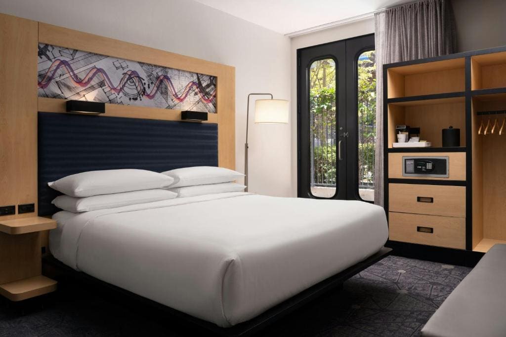 Aloft King, Guest room, 1 King room - Image 2