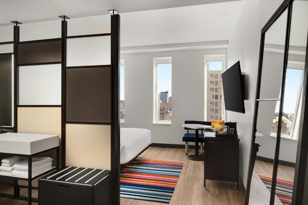 King Room with City View room - Image 1