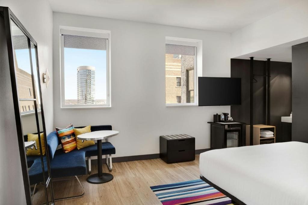 King Room with Skyline View room - Image 1