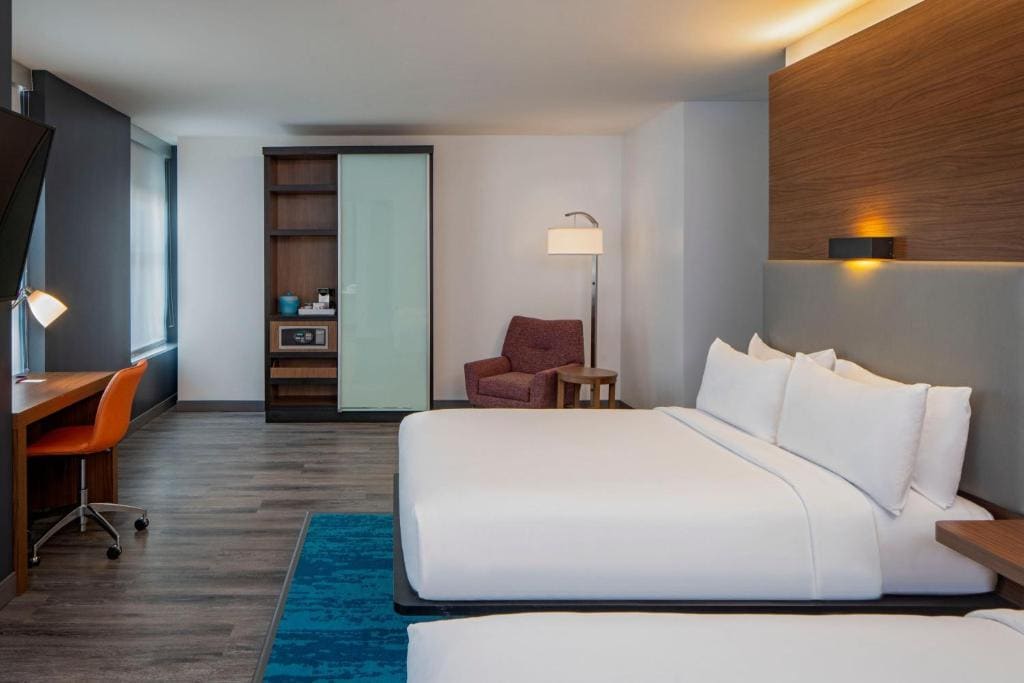 Guest room, 2 Queen, City view room - Image 3