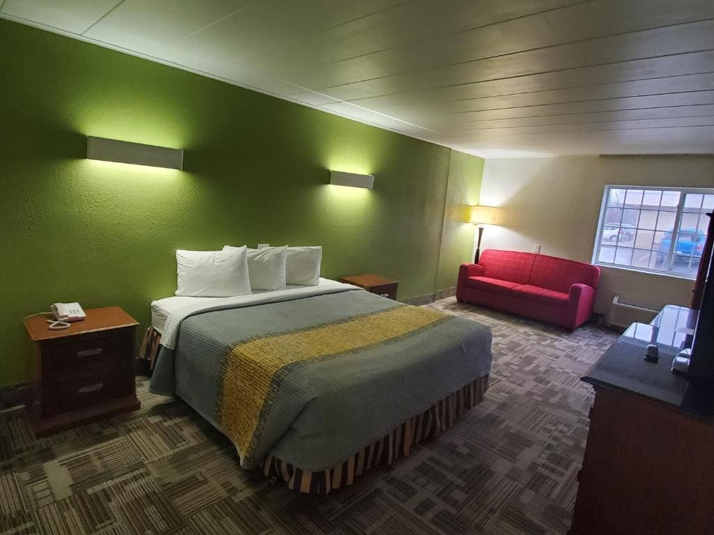King Room - Disability Access-Non Smoking room - Image 2