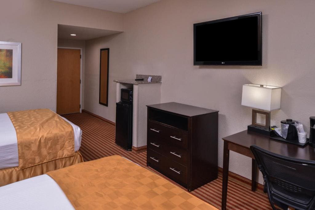 Double Room with Private Bathroom room - Image 2
