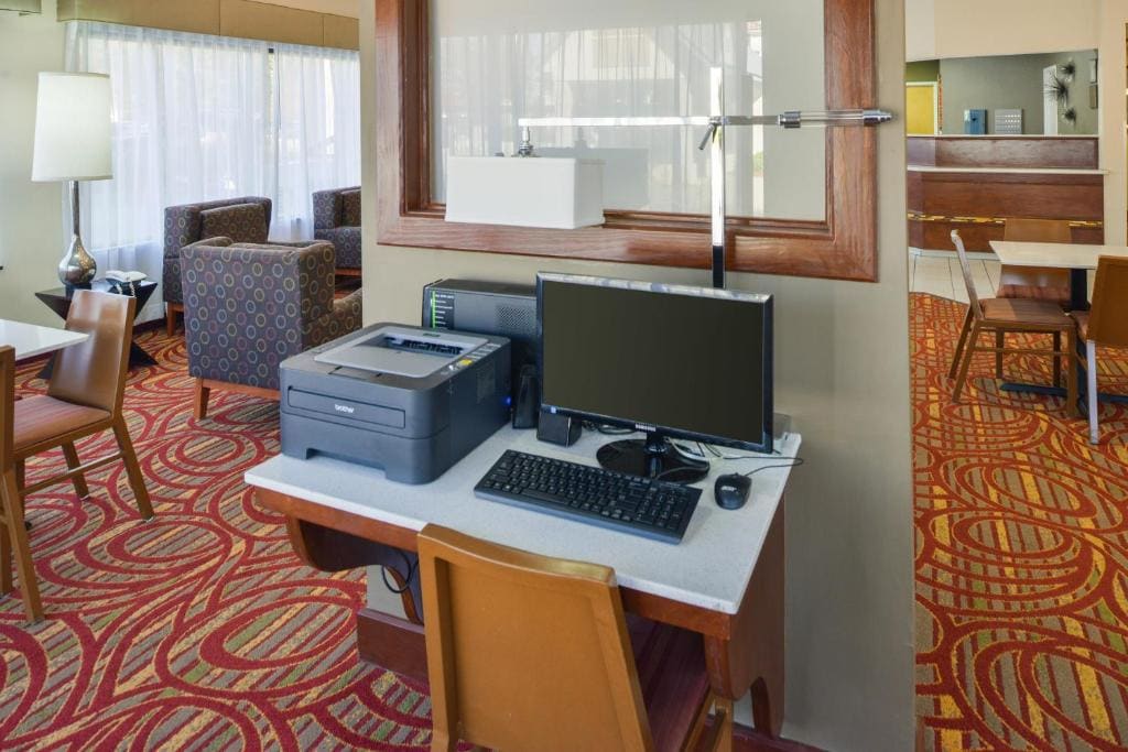 King Suite room - Image 3