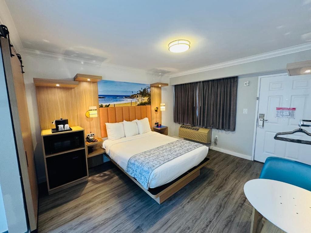 Queen Room - Disability Access room - Image 2