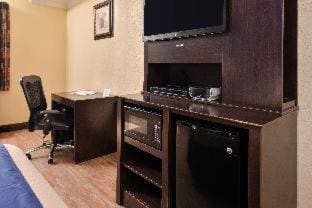 Economy King - Smoking room - Image 1