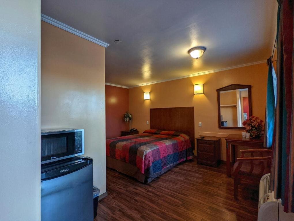 Queen Room room - Image 2