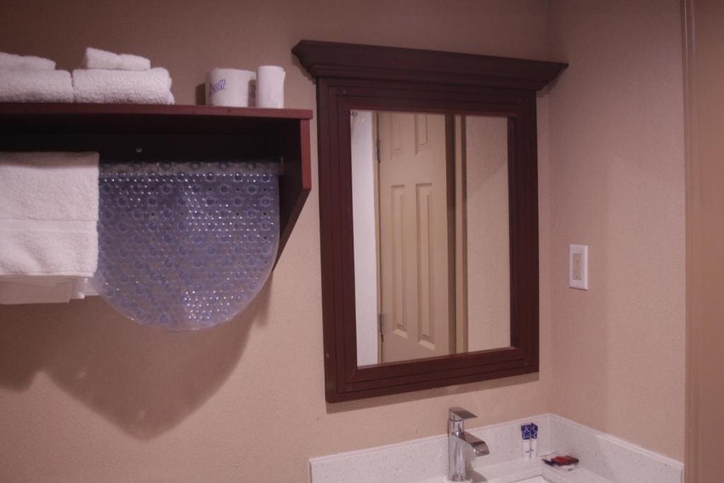 King Room with Kitchen room - Image 3