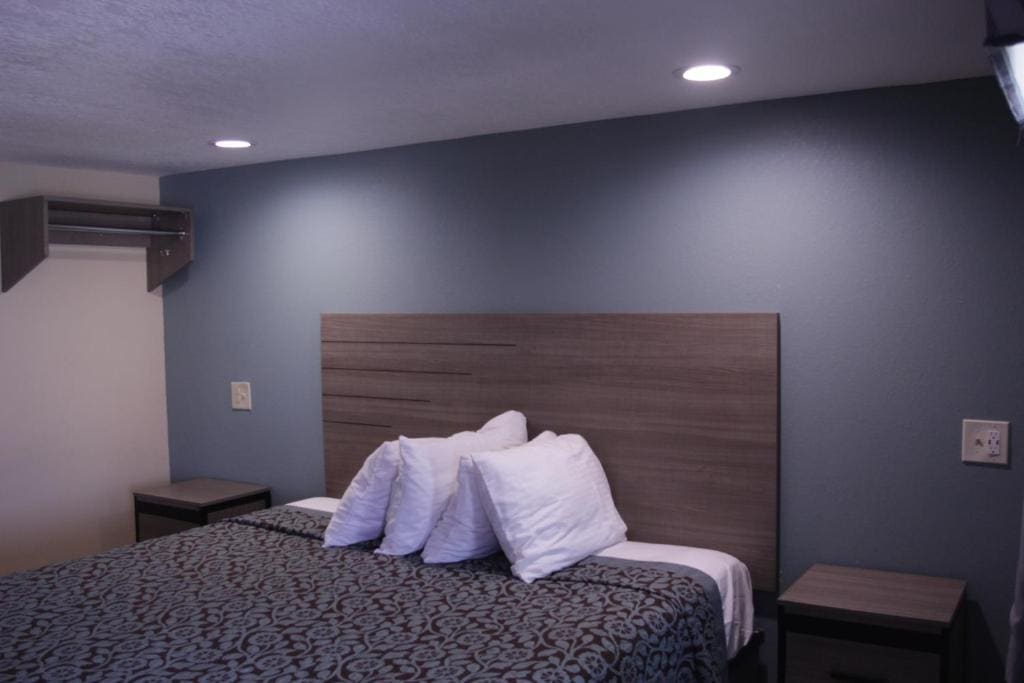 Two-Bedroom Suite room - Image 3