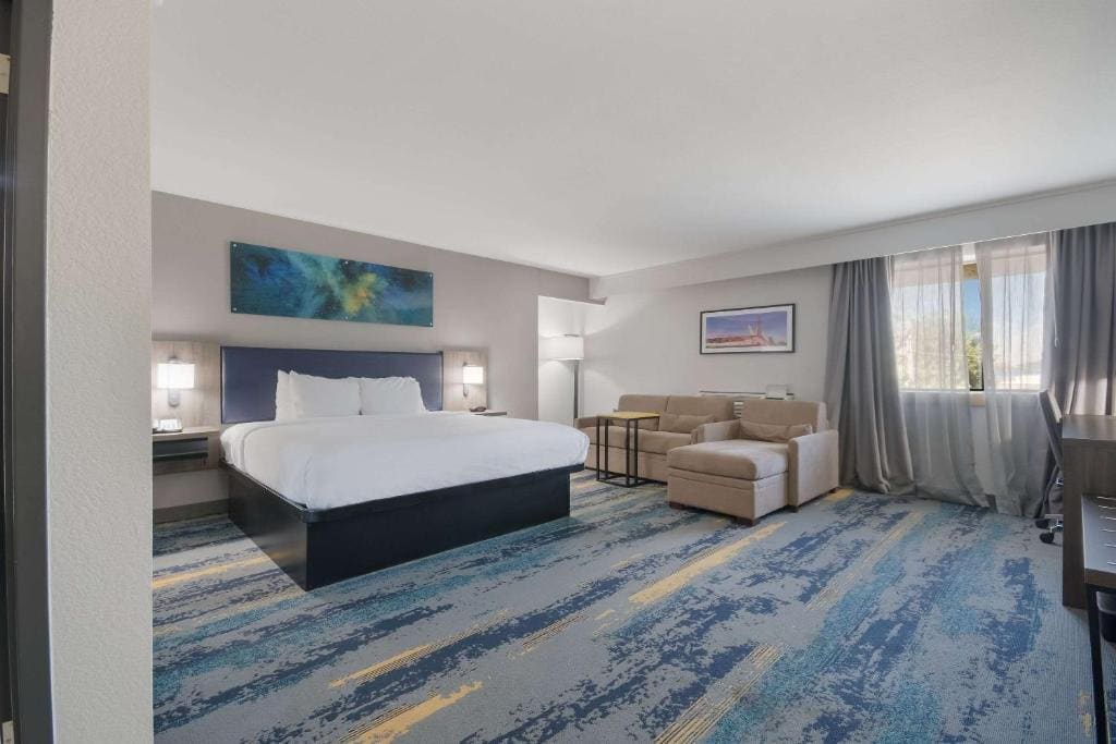 Superior King Room - Non Smoking room - Image 1
