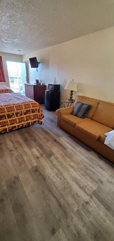 Basic Triple Room room - Image 1