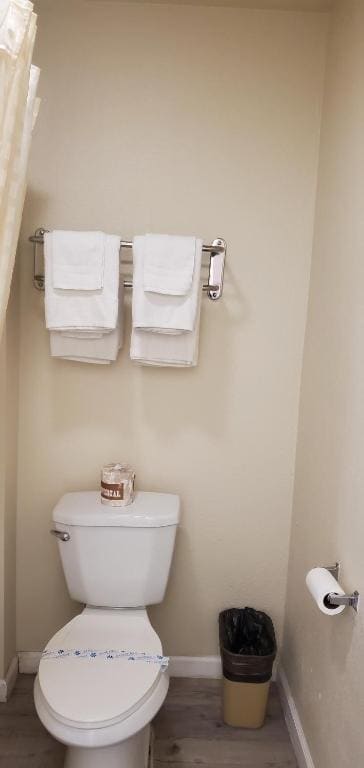 Queen Room - Smoking room - Image 2