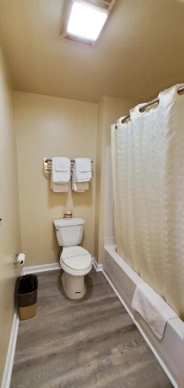 Queen Room - Smoking room - Image 3