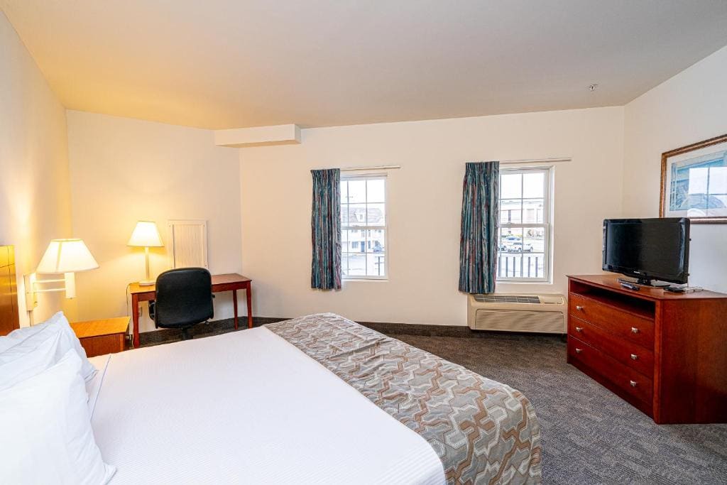 Deluxe King Room - Non-Smoking room - Image 2