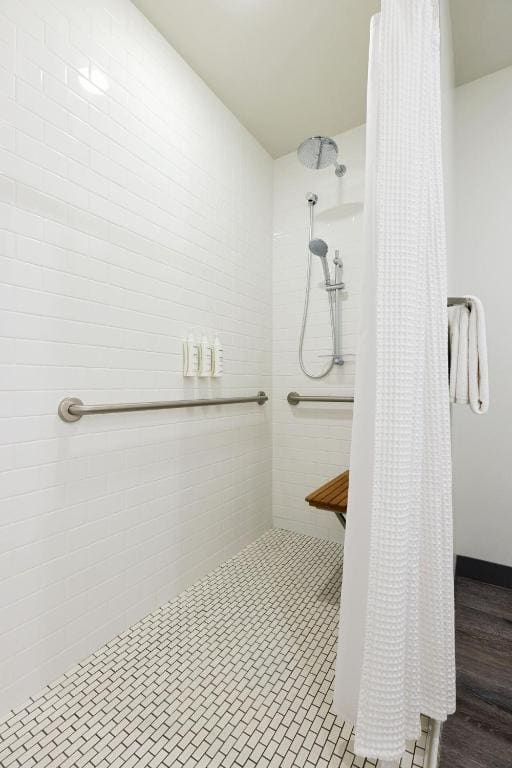 Archer's Den Mobility- and Hearing-Accessible Ste with Balcony & Roll-in Shwr room - Image 2