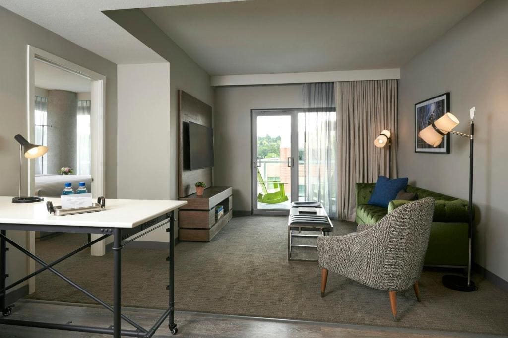 Suite with Balcony room - Image 1