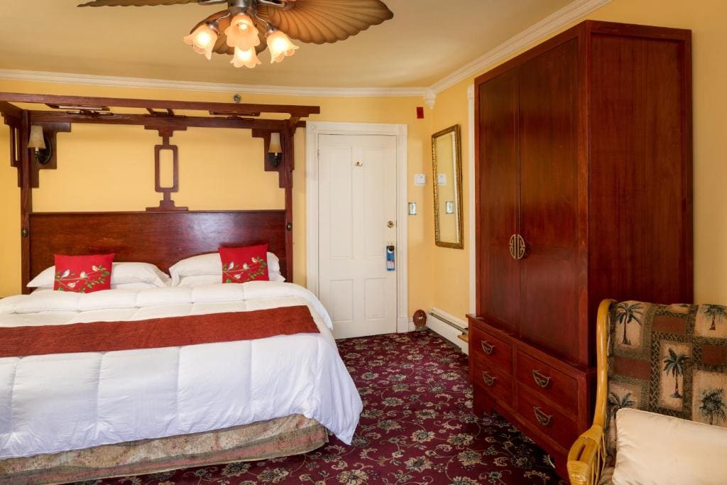 King Suite with Balcony room - Image 1