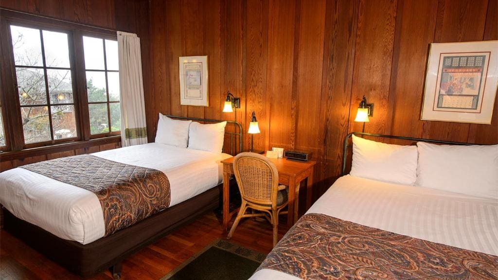 Standard Double Room with Two Double Beds room - Image 1