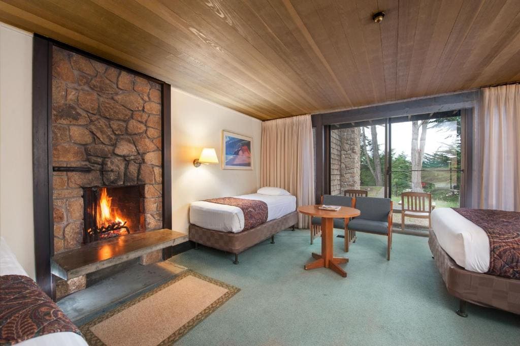 Premium Room with Multiple Beds room - Image 1