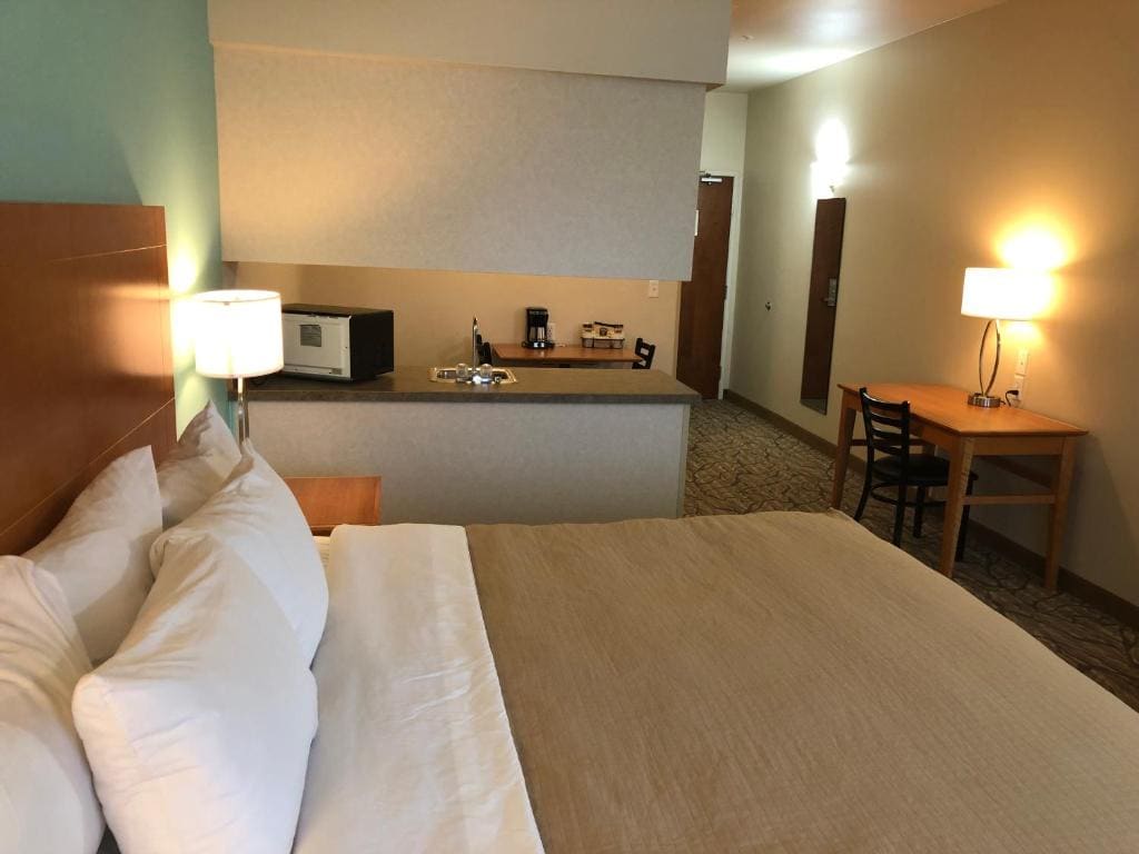King Room - Non-Smoking room - Image 1