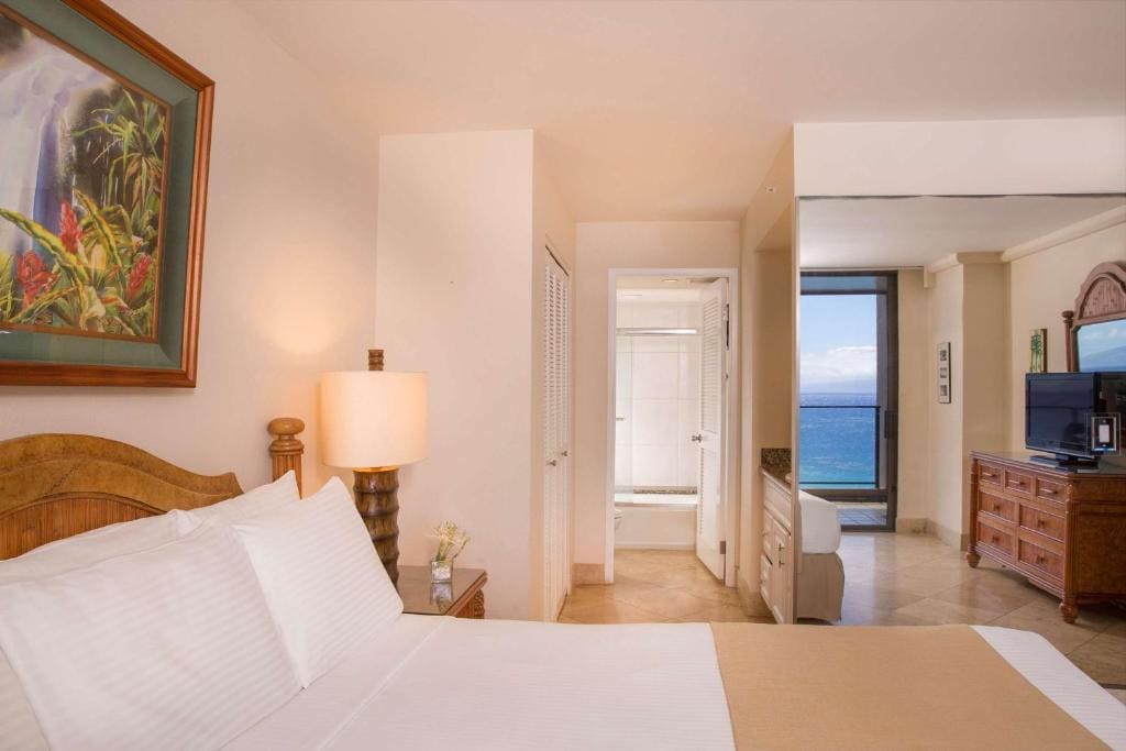 One-Bedroom with Two Baths and Ocean Front View room - Image 1