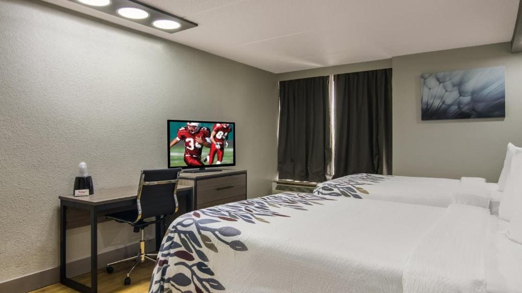 Standard Room with Two Double Beds Non-Smoking room - Image 2