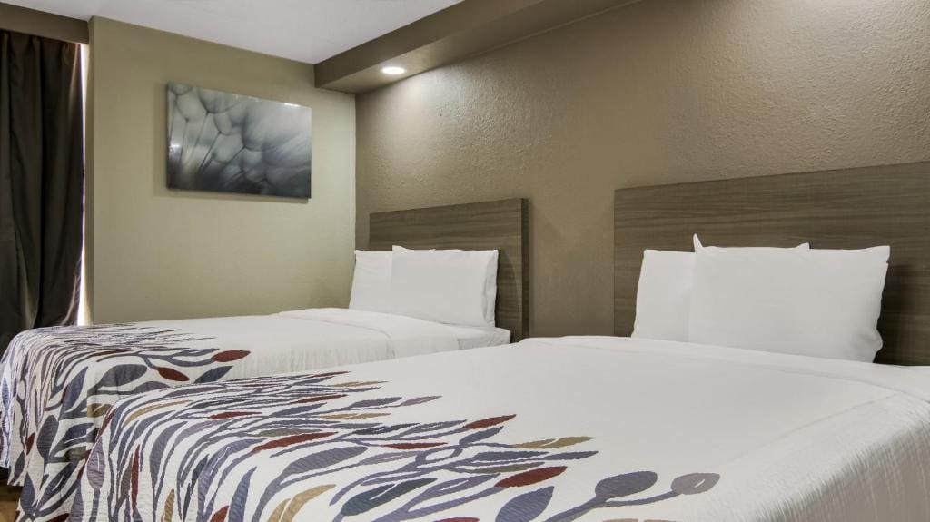 Standard Room with Two Double Beds Non-Smoking room - Image 1