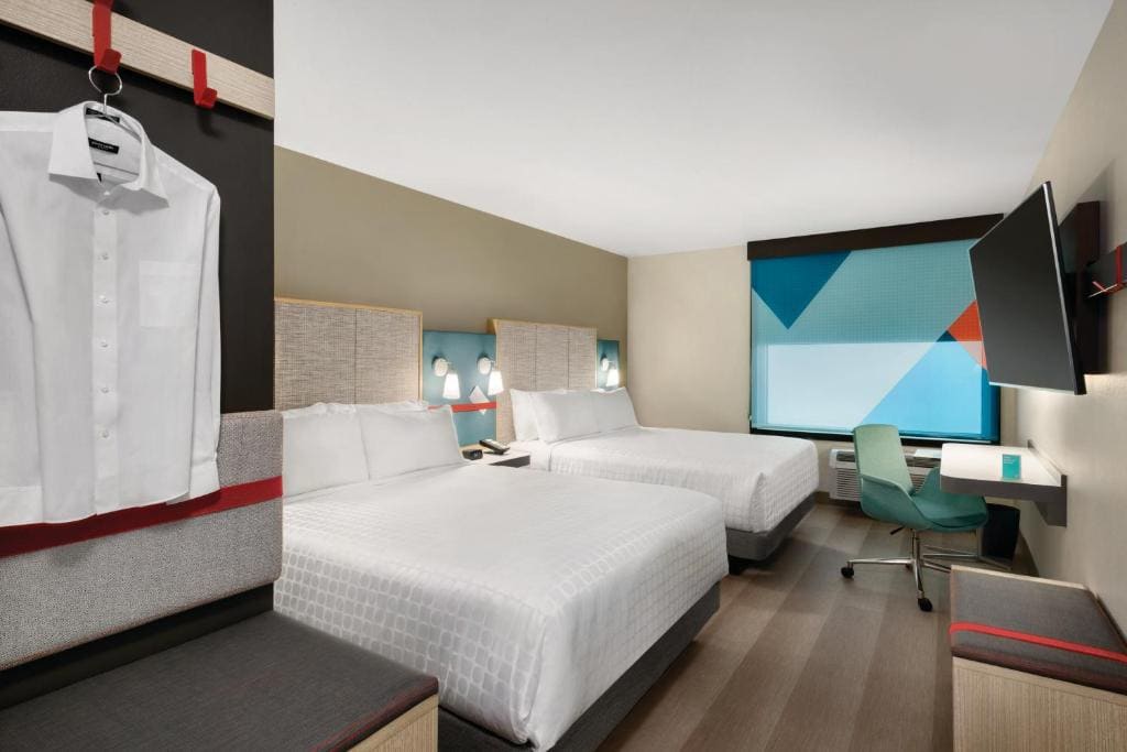 Standard Queen Room with Two Queen Beds room - Image 1