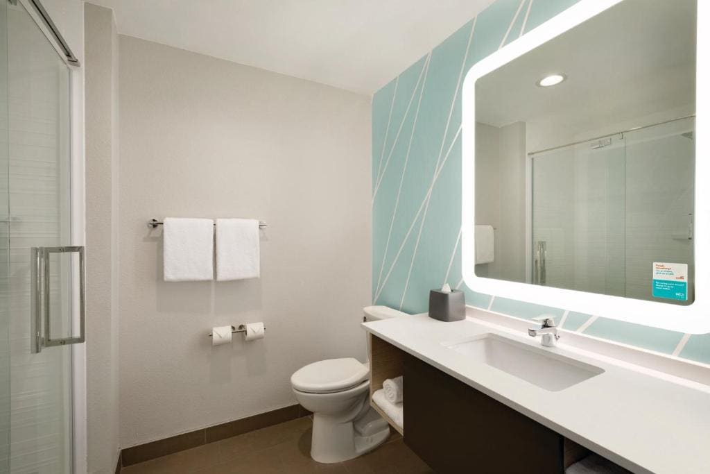 Standard King Room room - Image 1