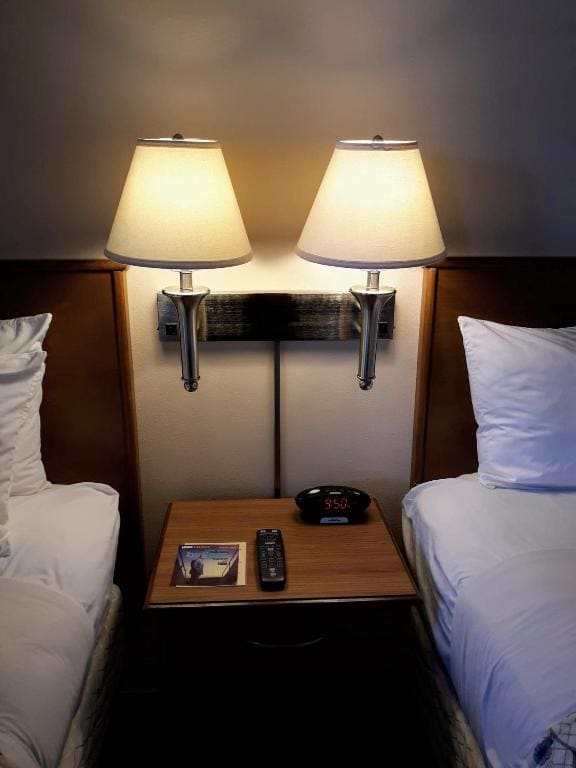 Deluxe Triple Room room - Image 2