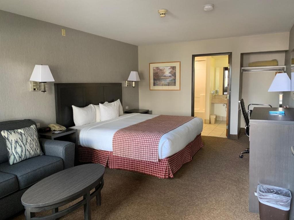 King Room - Non-Smoking room - Image 1