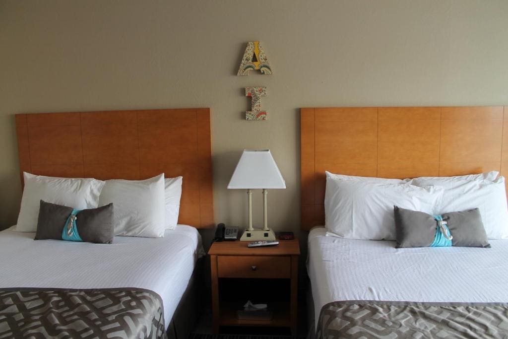 Deluxe Queen Room with Two Queen Beds "Near Ocean" room - Image 3
