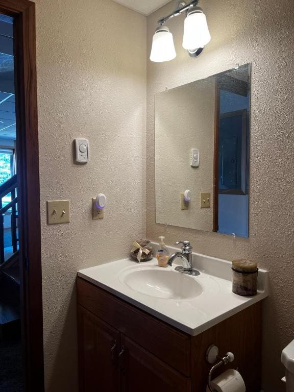 Three-Bedroom House - Lake Vista Vacation Home room - Image 1