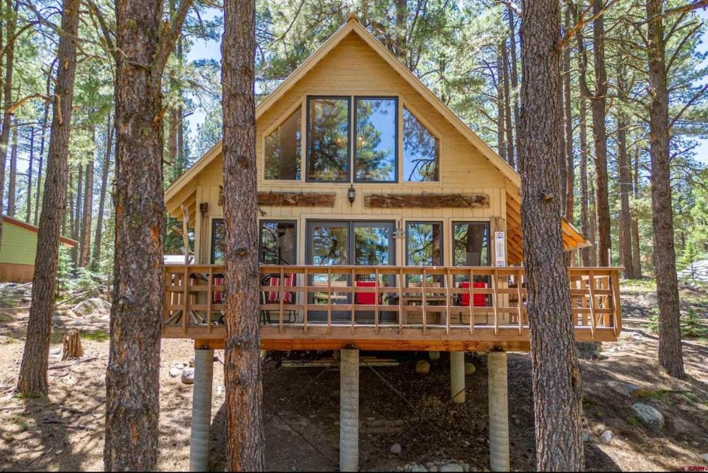 Two-Bedroom House - Deer Trail Vacation Home room - Image 3