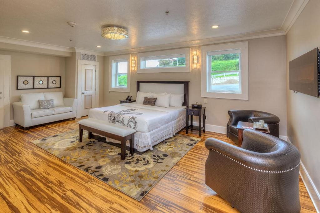 Superior Suite room - Image 3