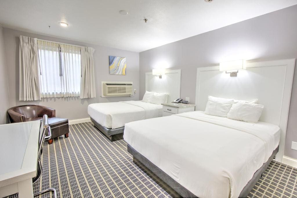 Queen Room with Two Queen Beds room - Image 1