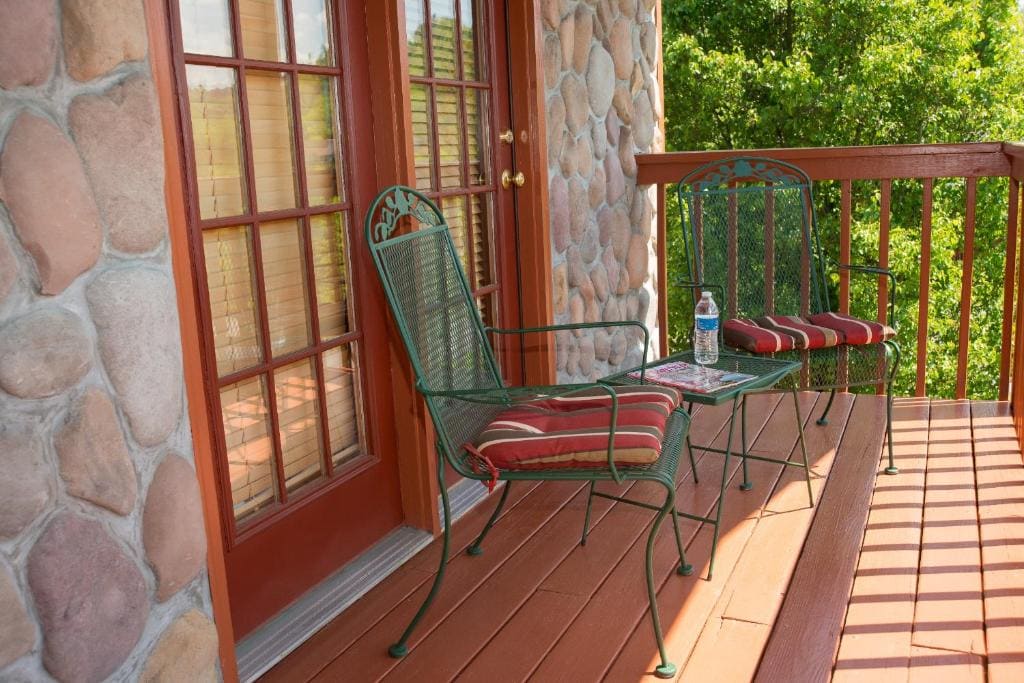Royal Springs room - Image 3