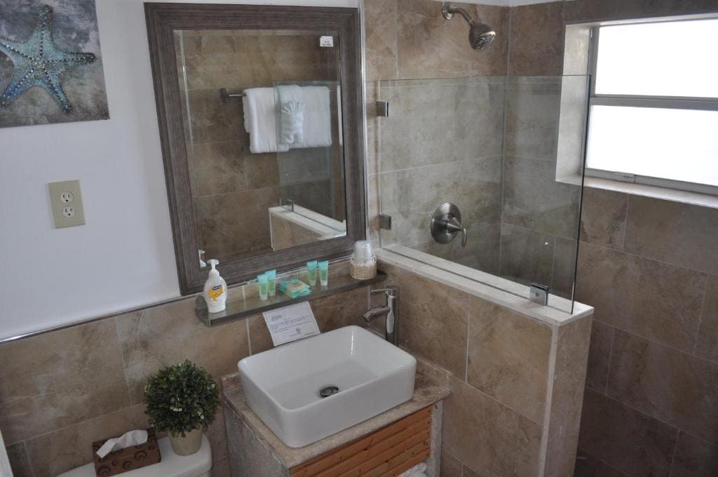 Apartment room - Image 2