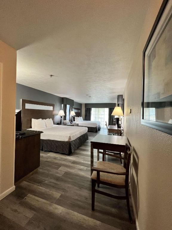 King Suite room - Image 1